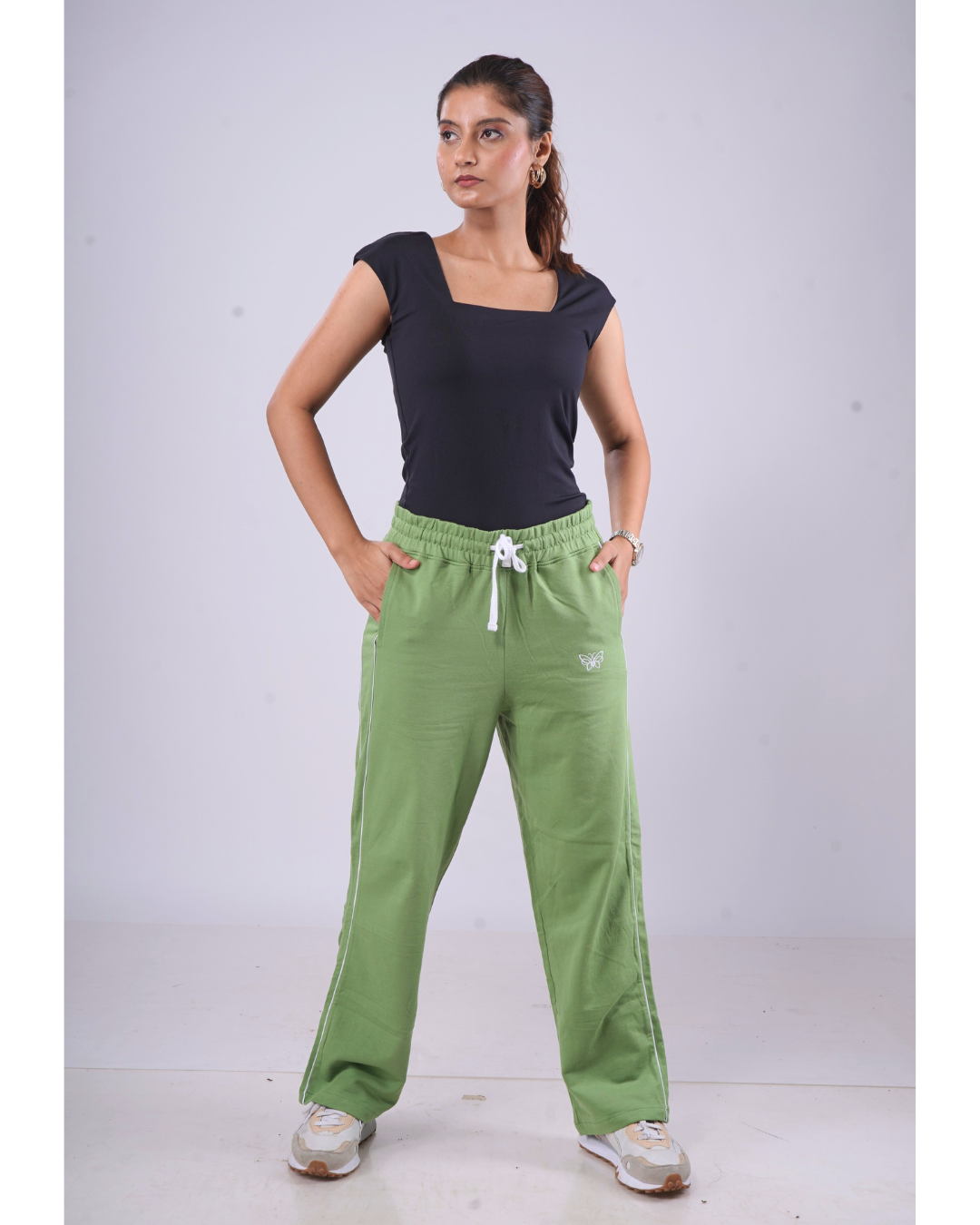 Woman Track Pant
